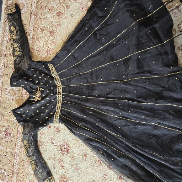 Pakistani Designer Dress Amna Ismail - Picture 7 of 10